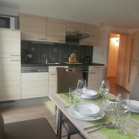 Landhaus Claudia * ツェル・アム・ツィラー